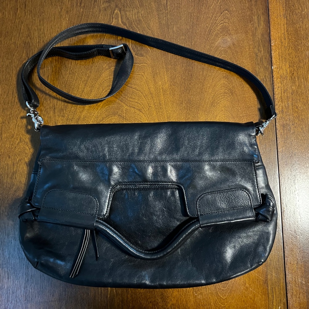 Black Danier Leather Purse